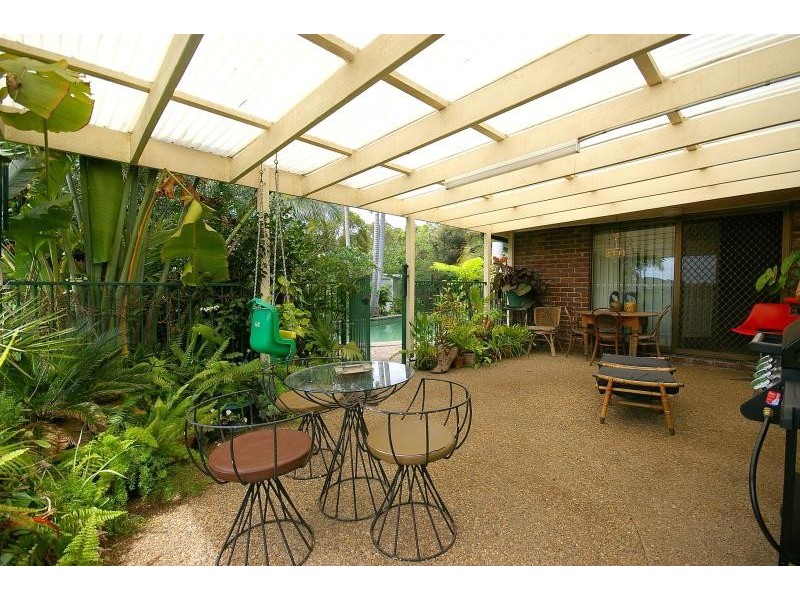 6 BEAUMONT COURT, Currumbin Waters QLD 4223