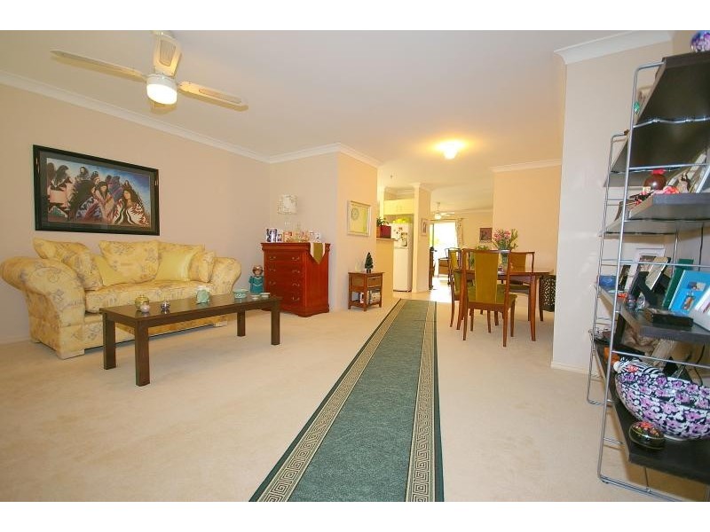 16 TYPHA PLACE, Elanora QLD 4221