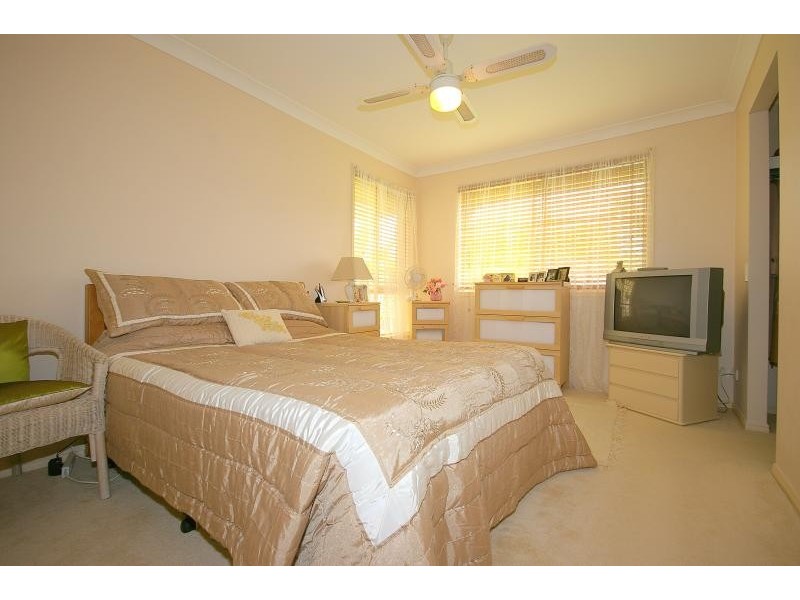 16 TYPHA PLACE, Elanora QLD 4221