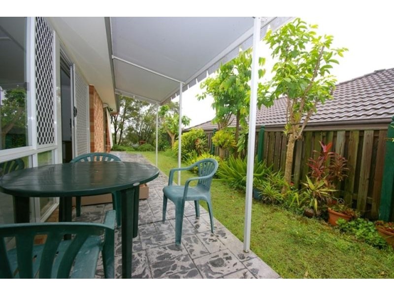 15 BANKSIADALE CLOSE, Elanora QLD 4221