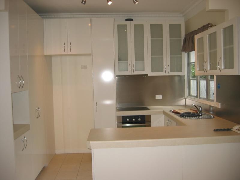 12 FIRST AVENUE, Palm Beach QLD 4221
