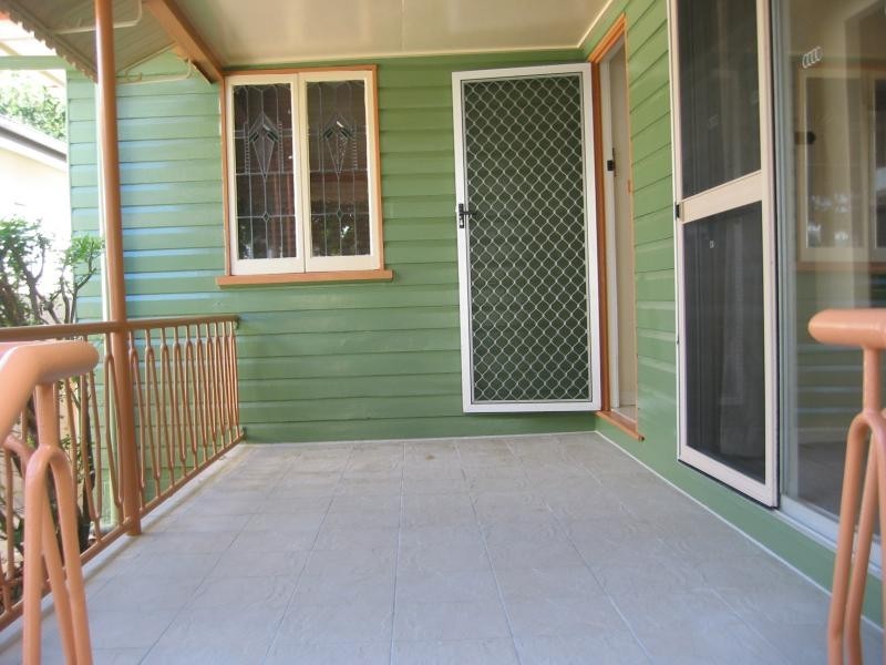 12 FIRST AVENUE, Palm Beach QLD 4221