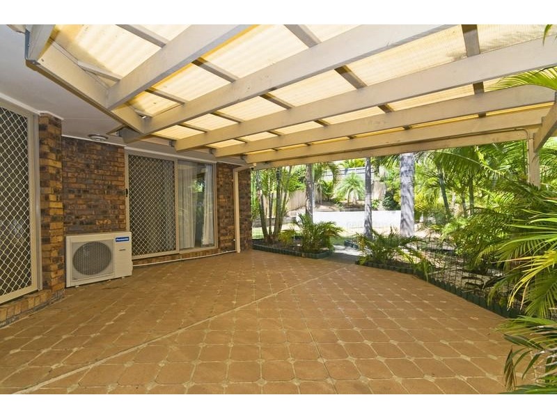 17 NOLLAMARA DRIVE, Elanora QLD 4221