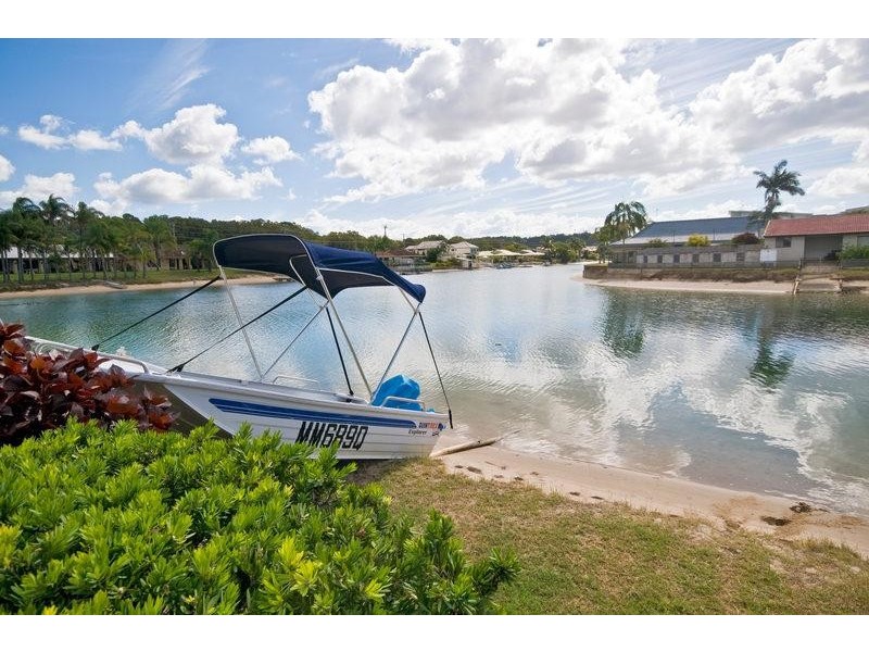 71 NINETEENTH AVENUE, Palm Beach QLD 4221