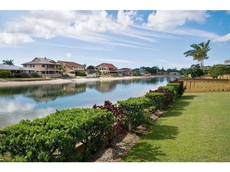 71 NINETEENTH AVENUE, Palm Beach QLD 4221