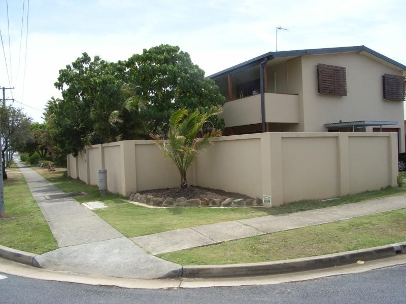 18 TALLEBUDGERA DRIVE, Palm Beach QLD 4221