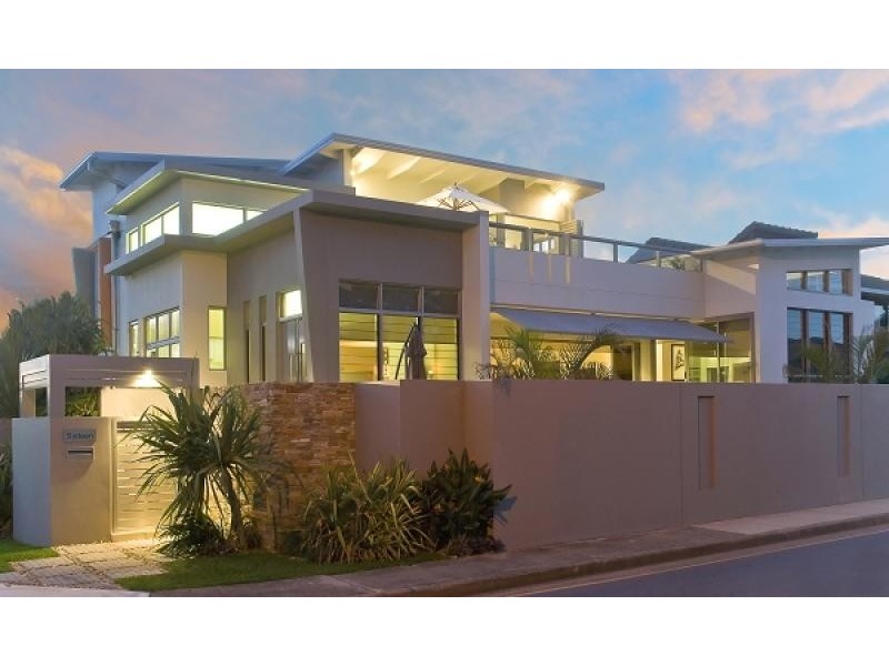 16 Hedges Avenue, Mermaid Beach QLD 4218