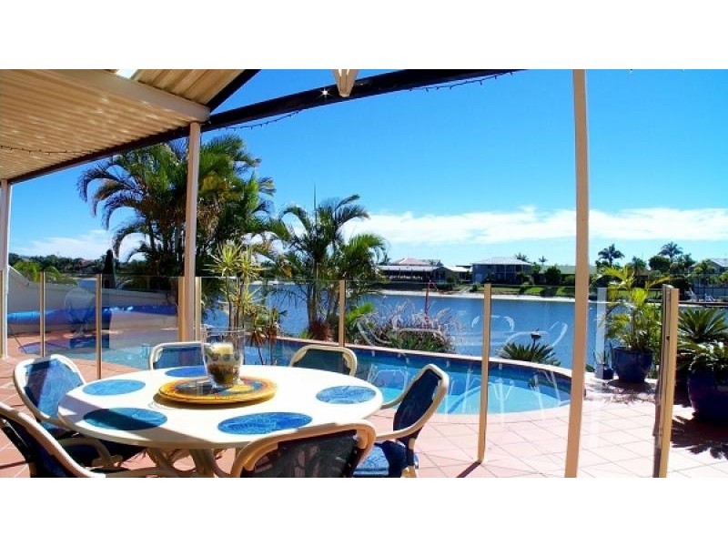 78 Waitomo Street, Broadbeach Waters QLD 4218