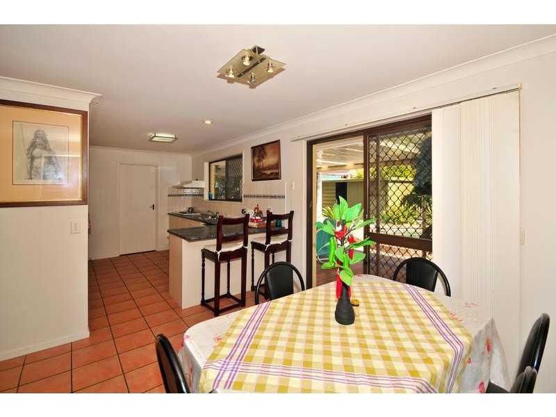 225 Mallawa Drive, Palm Beach QLD 4221