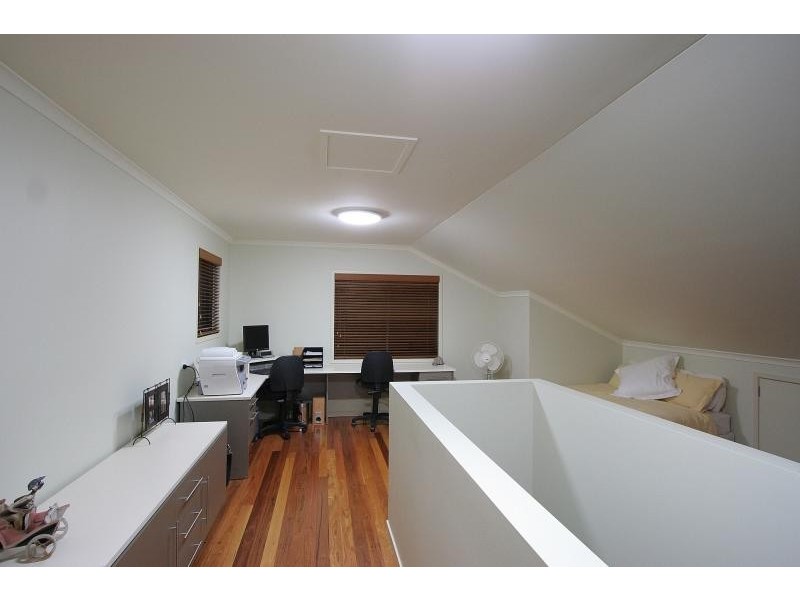 3 Fenton Drive, Tallebudgera QLD 4228