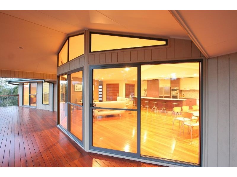 3 Fenton Drive, Tallebudgera QLD 4228