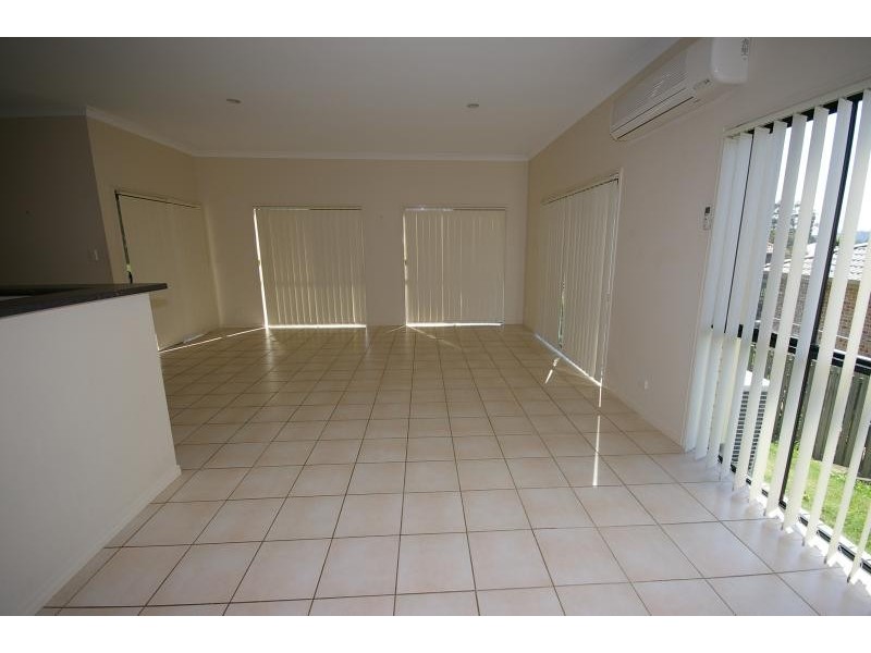 9 LAURINA COURT, Elanora QLD 4221