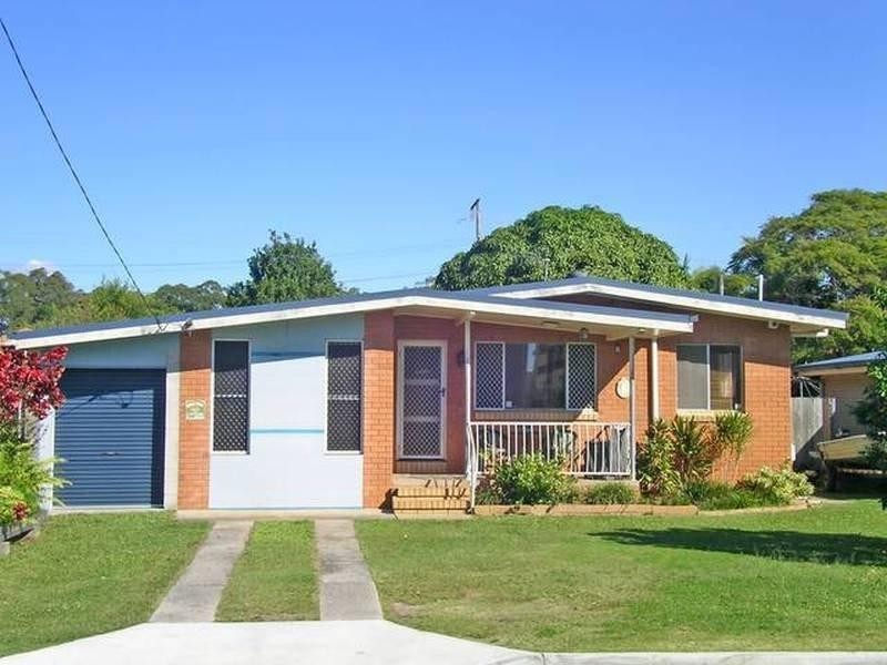 4 Bali Avenue, Palm Beach QLD 4221