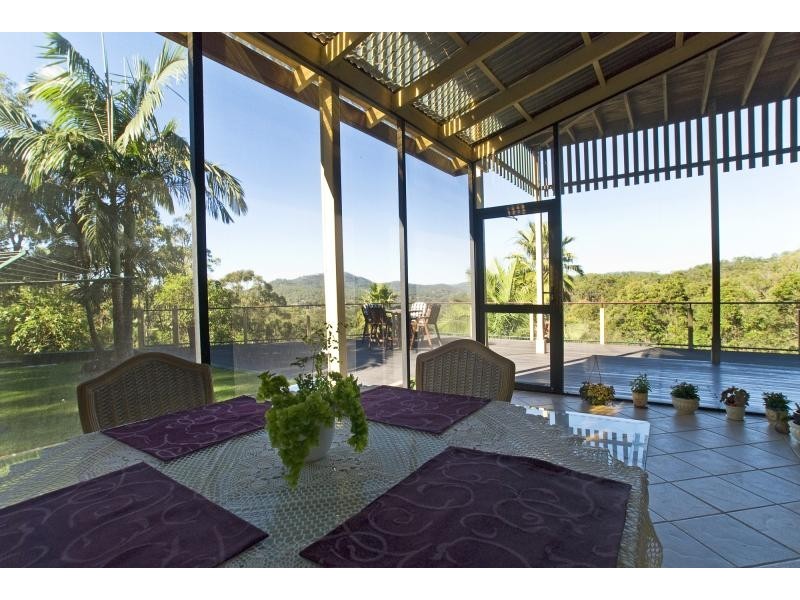 52 Parkway Drive, Advancetown QLD 4211