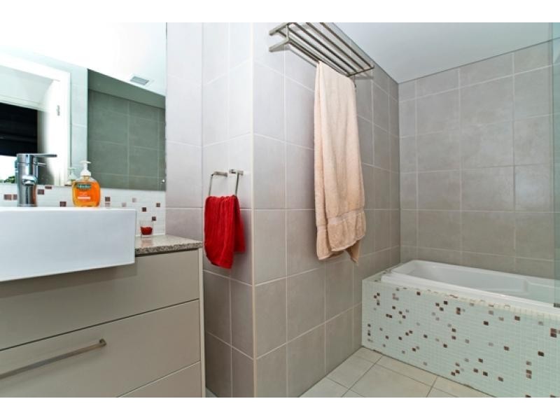 Unit 4103/12 Executive Drive, Burleigh Waters QLD 4220