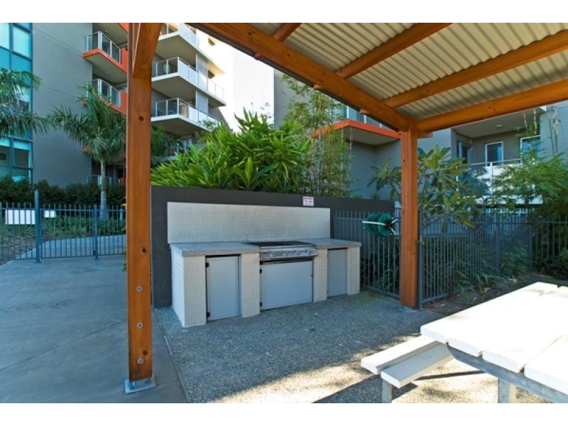 Unit 4103/12 Executive Drive, Burleigh Waters QLD 4220