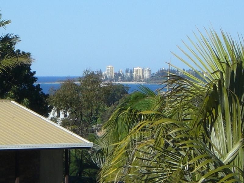 25 Bob Barnard Drive, Tugun QLD 4224