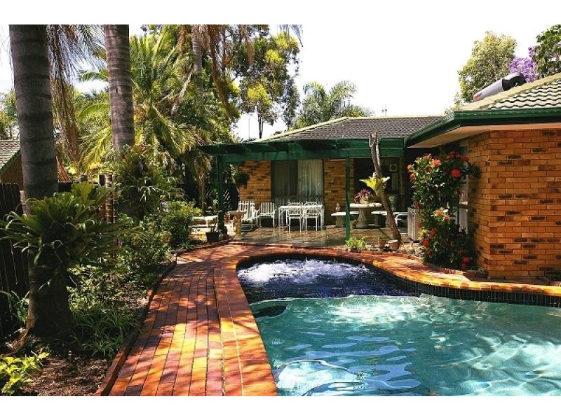 11 Galleon Way, Currumbin Waters QLD 4223
