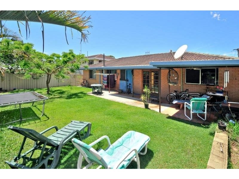 5 Gulai Street, Palm Beach QLD 4221