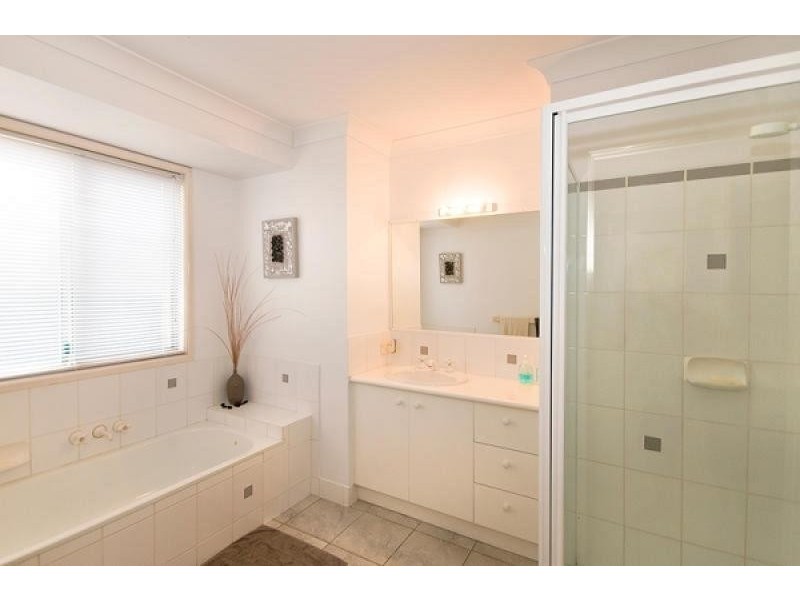 38 Bradshaw Drive, Currumbin Waters QLD 4223