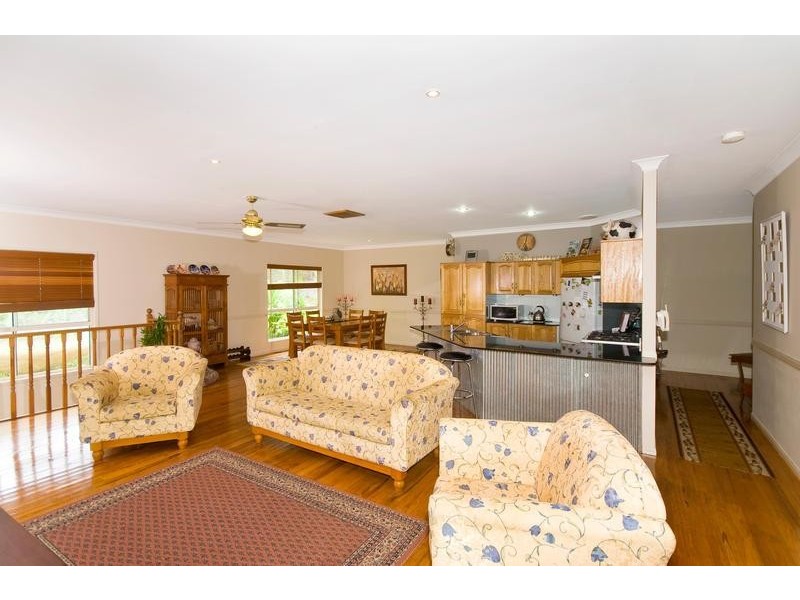 10 Forest Court, Elanora QLD 4221