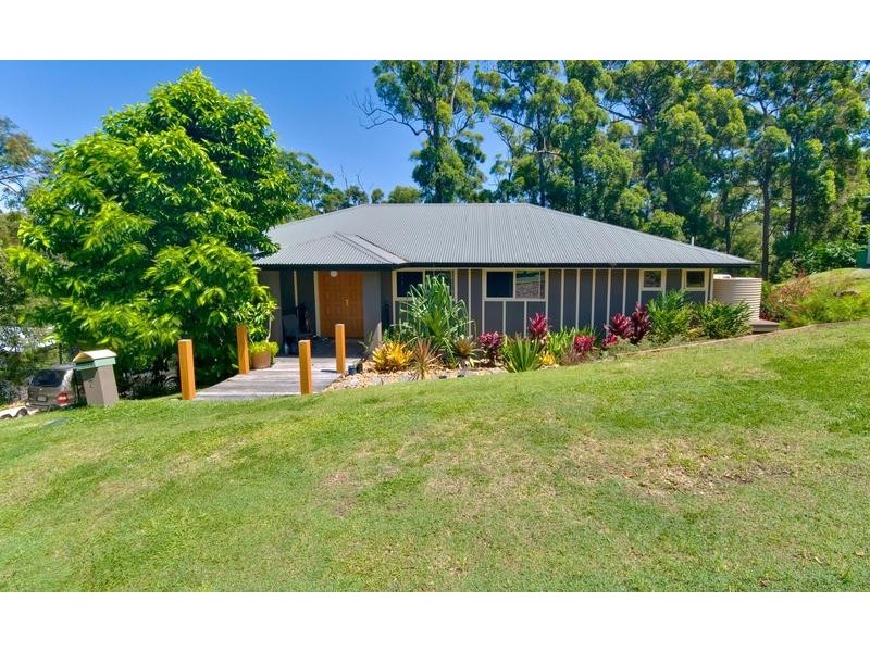 7 Forest Drive, Elanora QLD 4221