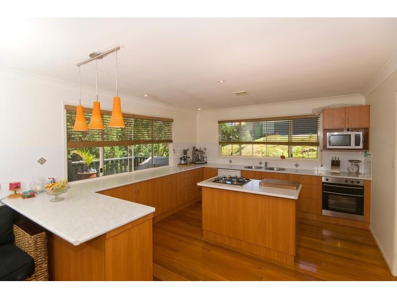 7 Forest Drive, Elanora QLD 4221