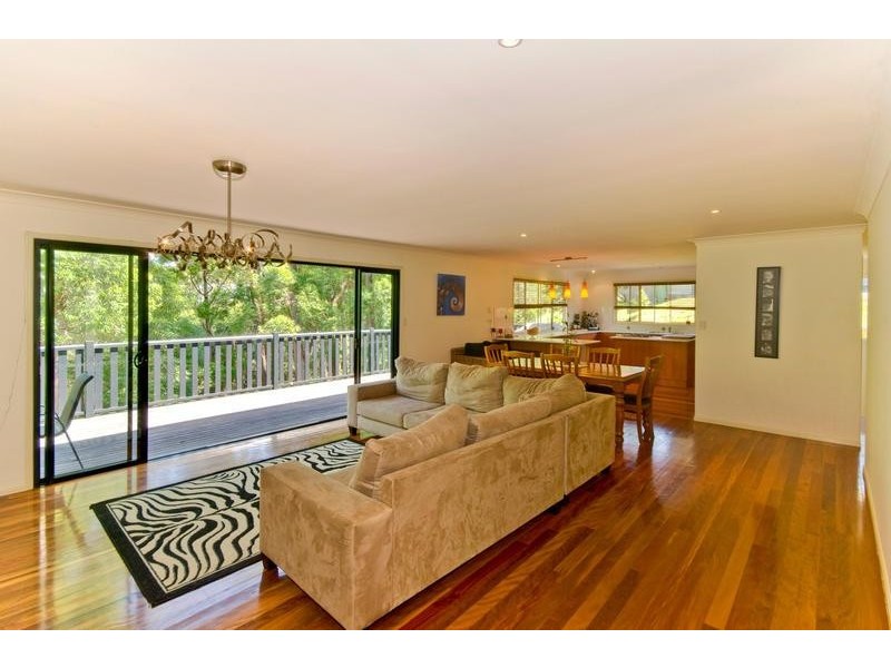 7 Forest Drive, Elanora QLD 4221