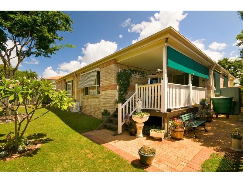 4 Hibertia Avenue, Elanora QLD 4221