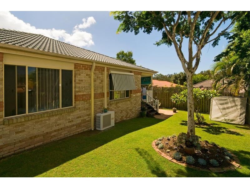 4 Hibertia Avenue, Elanora QLD 4221