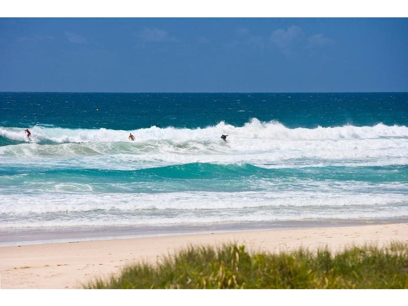 47 Fourth Avenue, Palm Beach QLD 4221