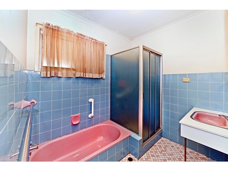 47 Fourth Avenue, Palm Beach QLD 4221