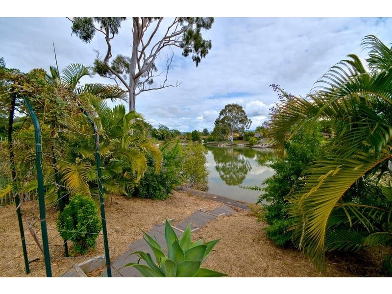 6 Mainsail Street, Currumbin Waters QLD 4223