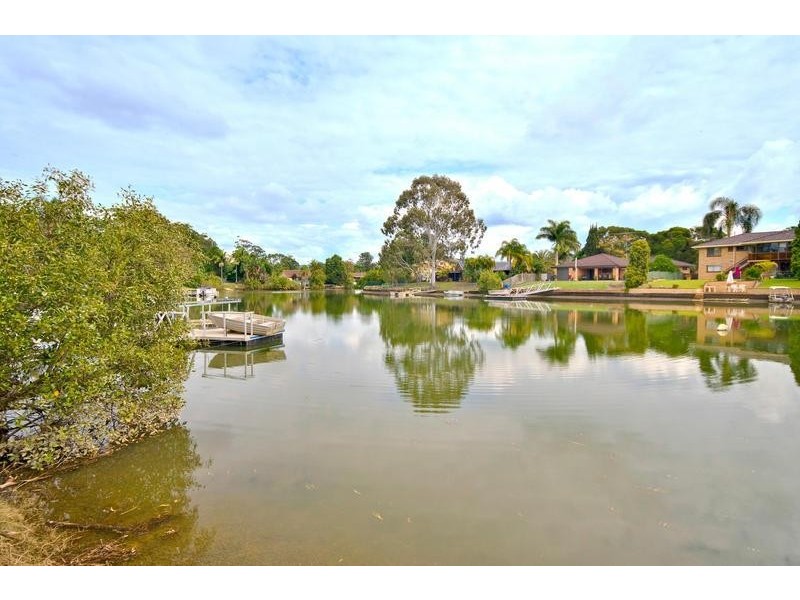 6 Mainsail Street, Currumbin Waters QLD 4223