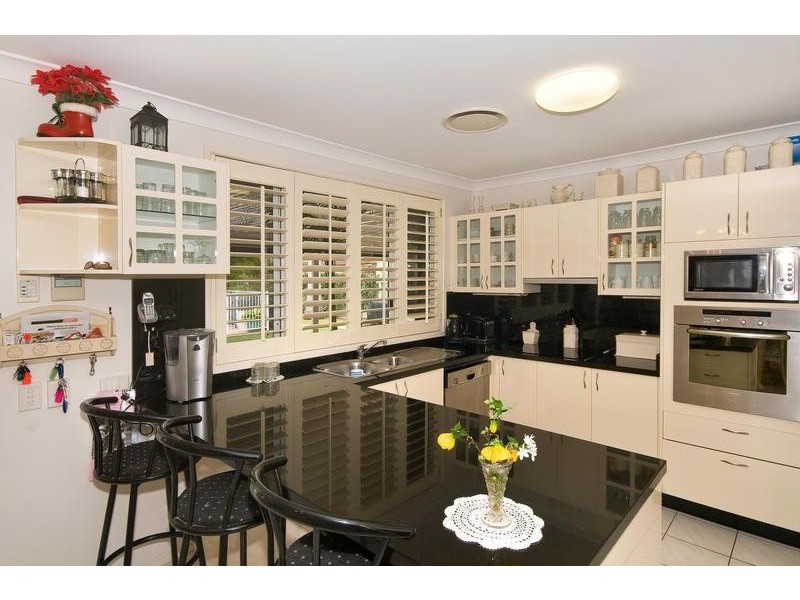6 Mainsail Street, Currumbin Waters QLD 4223