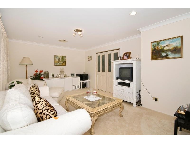 6 Mainsail Street, Currumbin Waters QLD 4223
