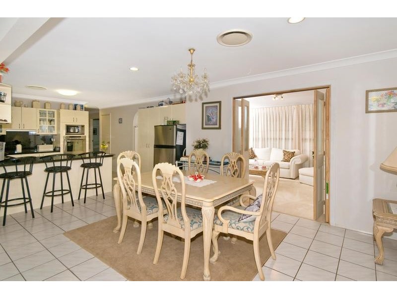 6 Mainsail Street, Currumbin Waters QLD 4223