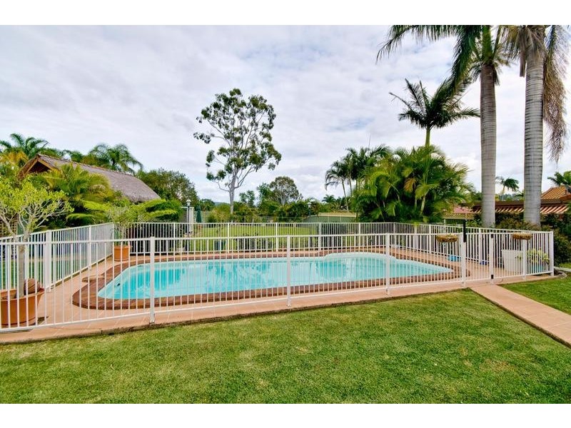 6 Mainsail Street, Currumbin Waters QLD 4223