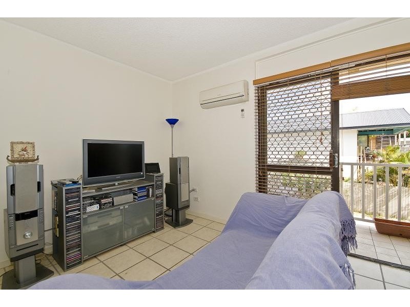 Unit 2/997 Gold Coast Highway, Palm Beach QLD 4221