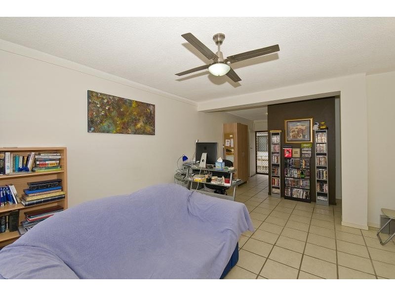 Unit 2/997 Gold Coast Highway, Palm Beach QLD 4221