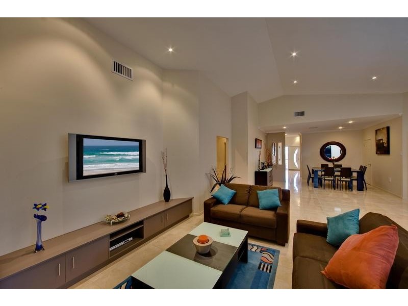 3 Tingira Street, Palm Beach QLD 4221