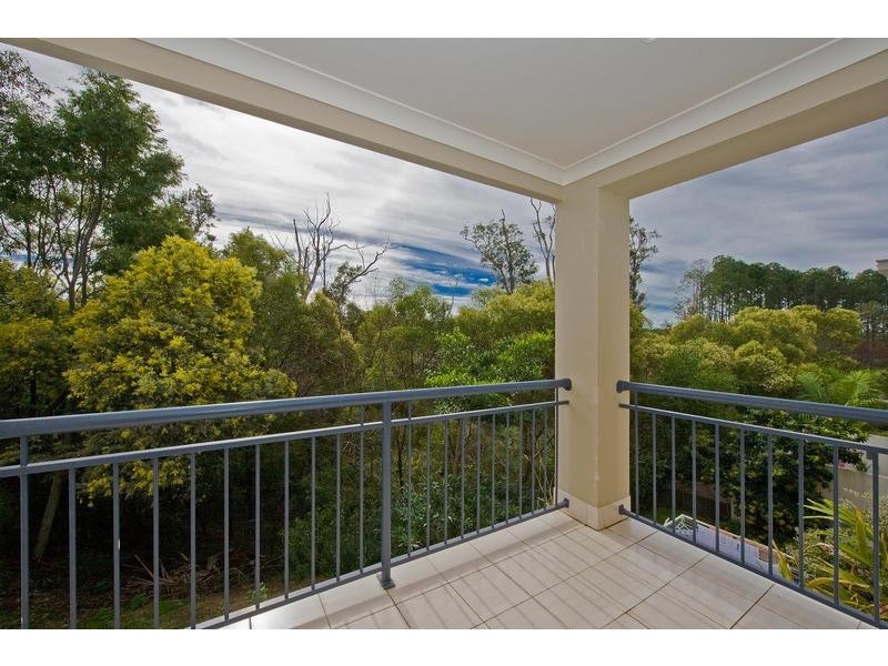 Unit 2/13 Ranier Crescent, Varsity Lakes QLD 4227