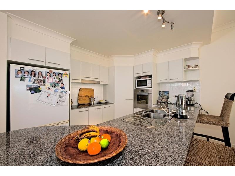 Unit 2/13 Ranier Crescent, Varsity Lakes QLD 4227