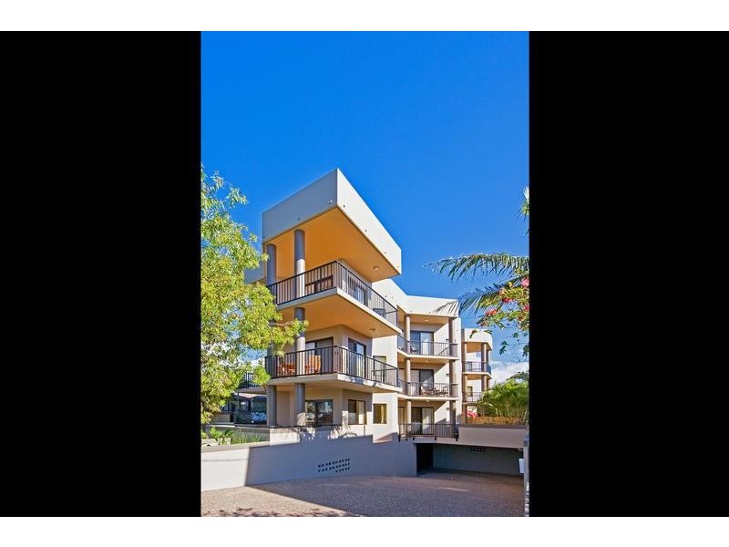 Unit 9/1396 Gold Coast Highway, Palm Beach QLD 4221