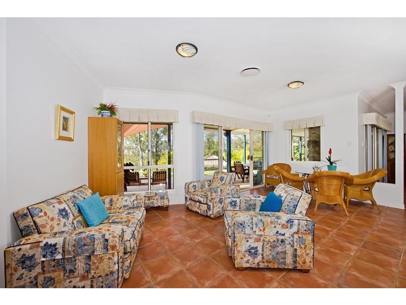 278 Chesterfield Drive, Bonogin QLD 4213