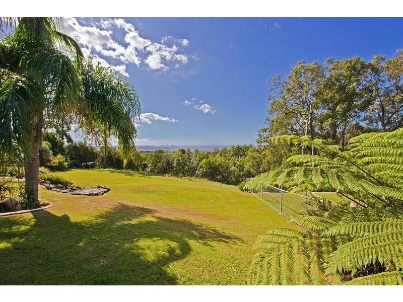 278 Chesterfield Drive, Bonogin QLD 4213