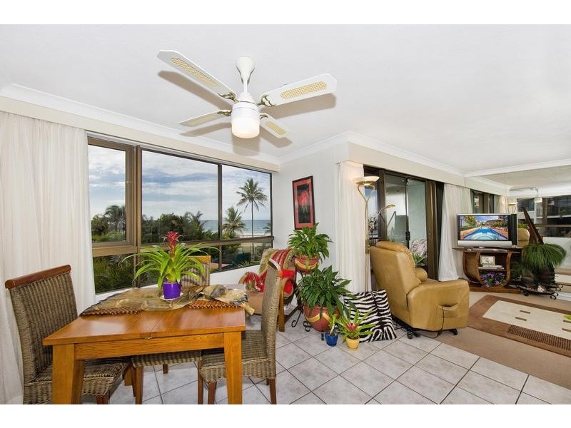 Unit 2E/969 Gold Coast Highway, Palm Beach QLD 4221