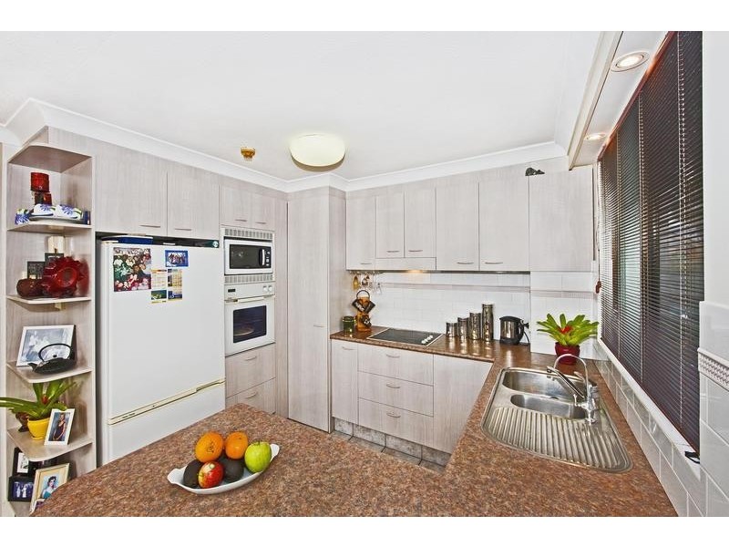 Unit 2E/969 Gold Coast Highway, Palm Beach QLD 4221