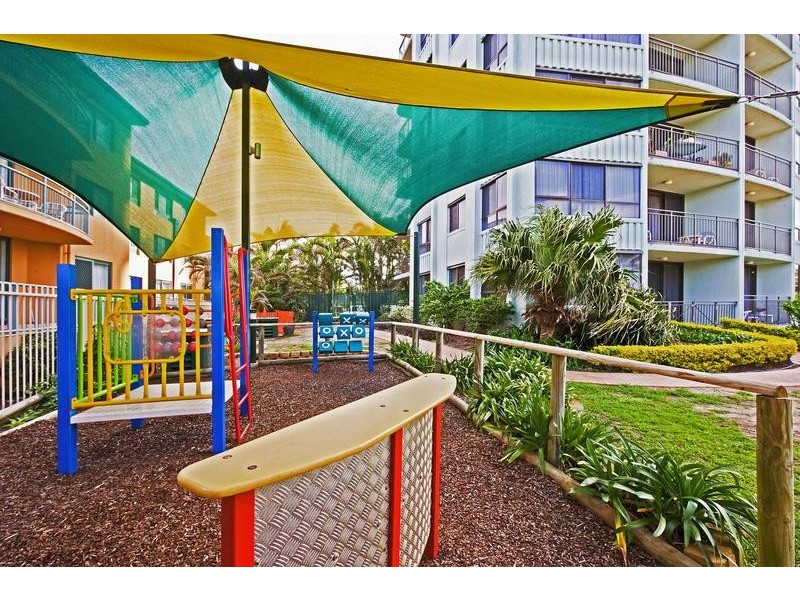 Unit 2E/969 Gold Coast Highway, Palm Beach QLD 4221