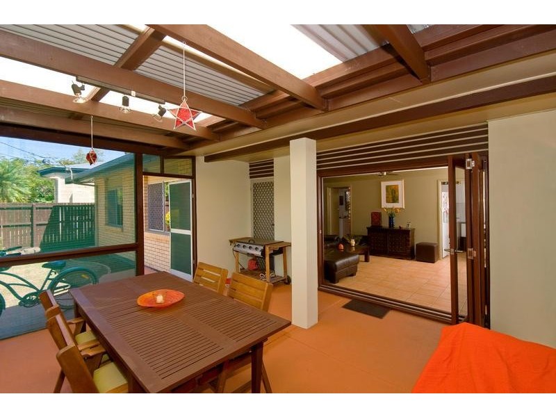 Unit 1/8 Leyte Avenue, Palm Beach QLD 4221